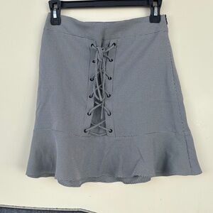 Essue Black and White Lace-Up Mini Skirt